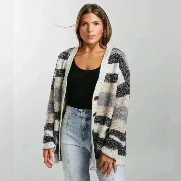 BKE Nubby Striped Cardigan
Sweater Size S - Picture 1 of 10